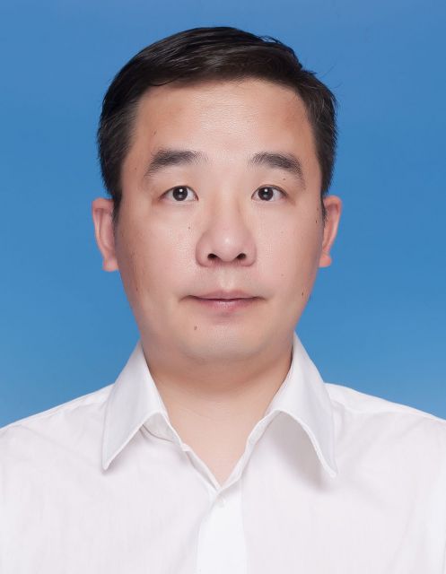 周峰